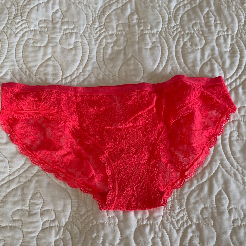 Vintage Victoria's Secret Lace Bikini Panties NWOT Large